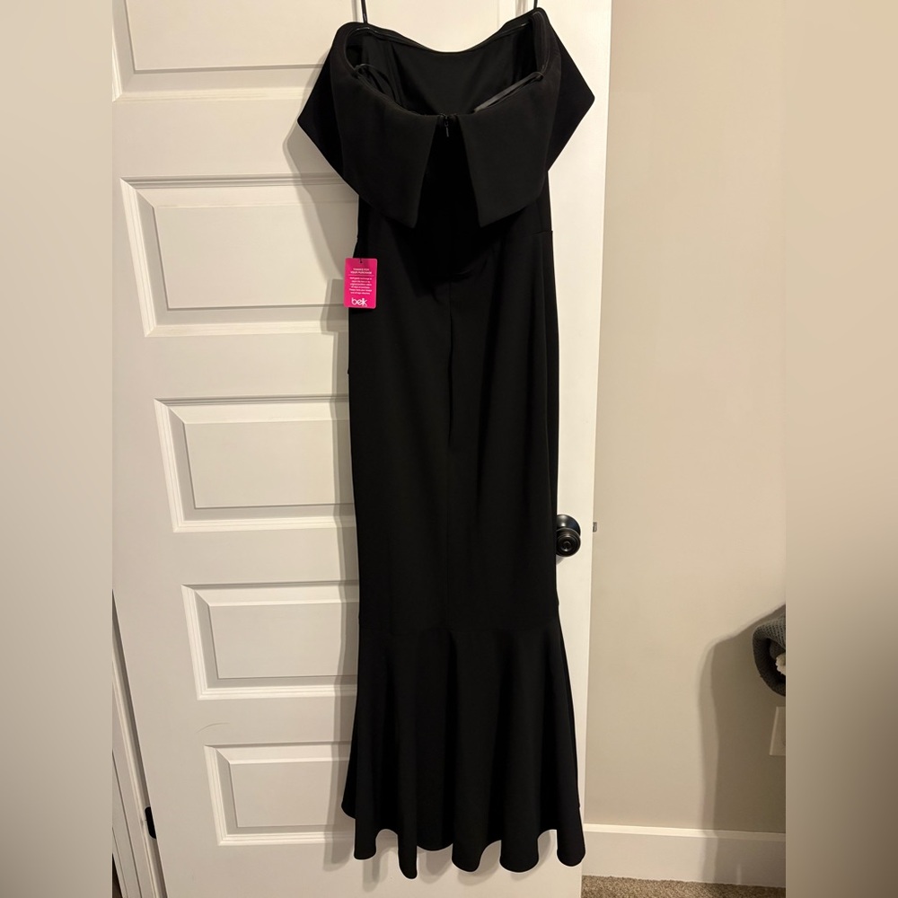 Chic Asymmetrical Black Dress - Picture 4 of 6